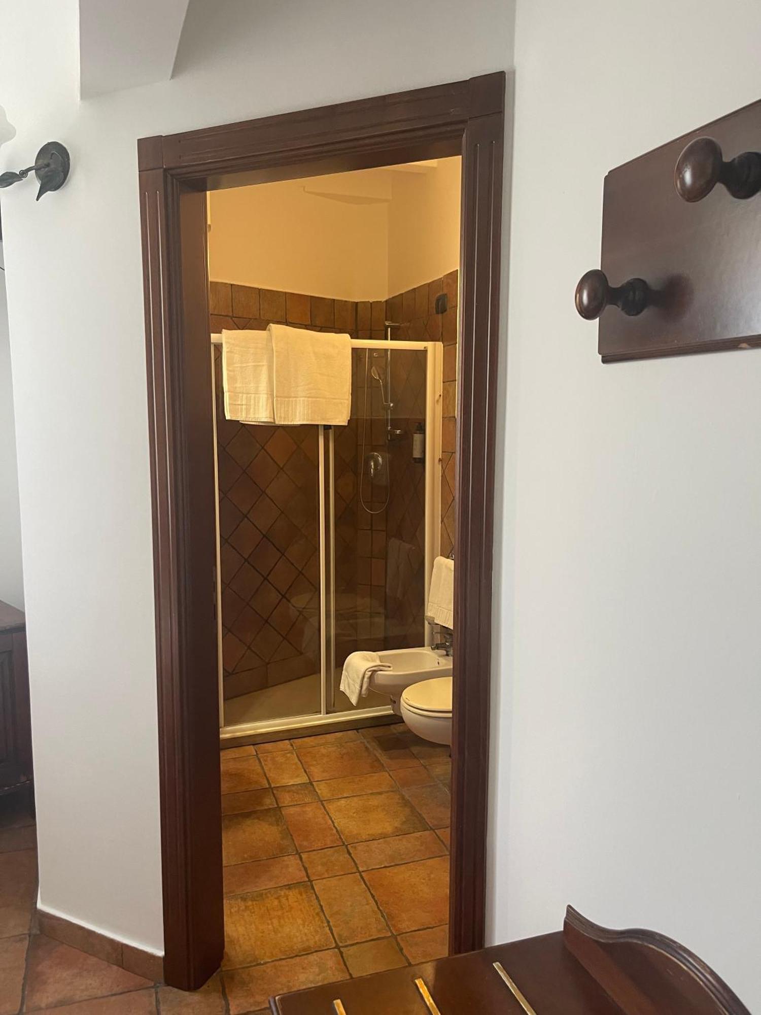 Hotel Capomulini 3 Stelle Acireale Kültér fotó