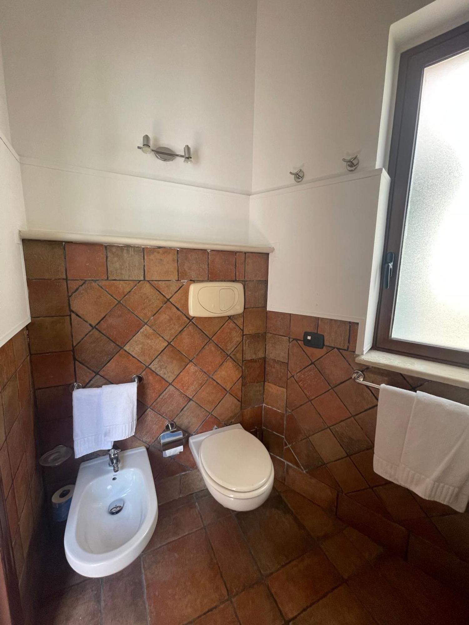 Hotel Capomulini 3 Stelle Acireale Kültér fotó
