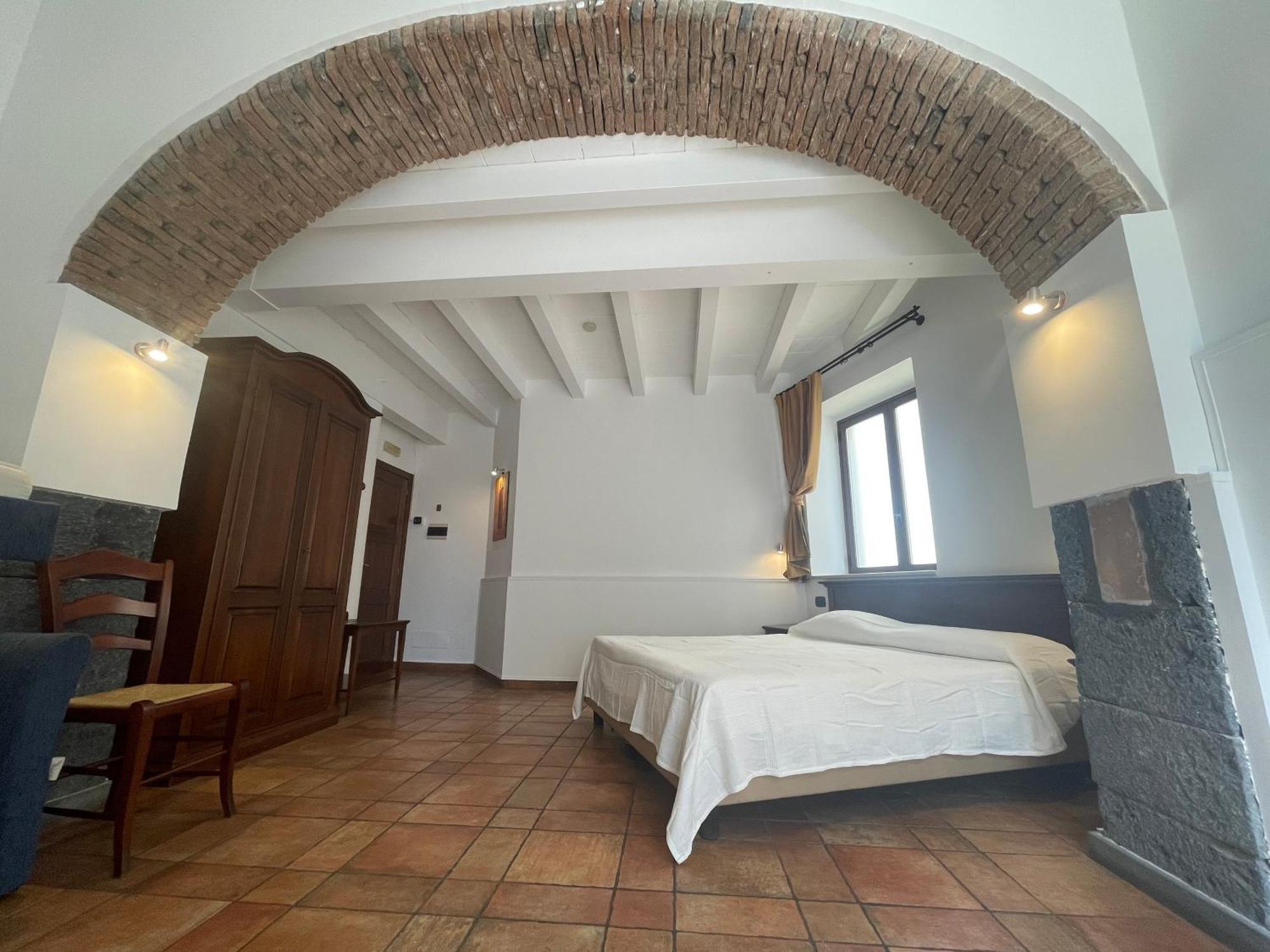 Hotel Capomulini 3 Stelle Acireale Kültér fotó