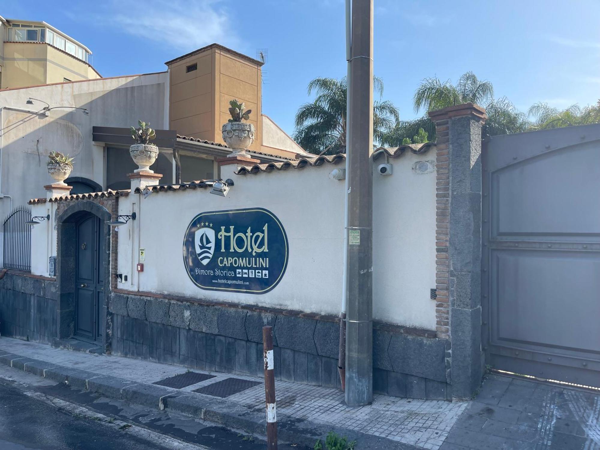 Hotel Capomulini 3 Stelle Acireale Kültér fotó