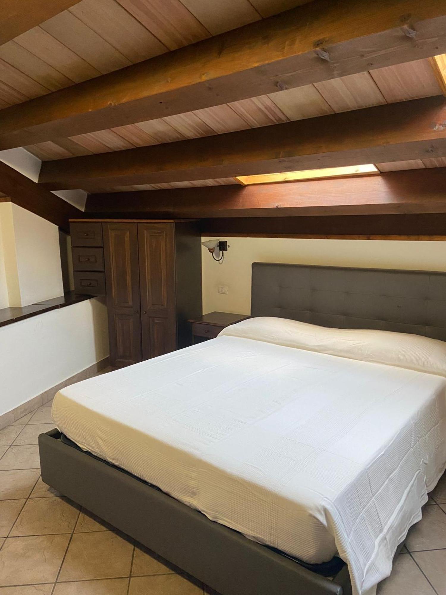 Hotel Capomulini 3 Stelle Acireale Kültér fotó