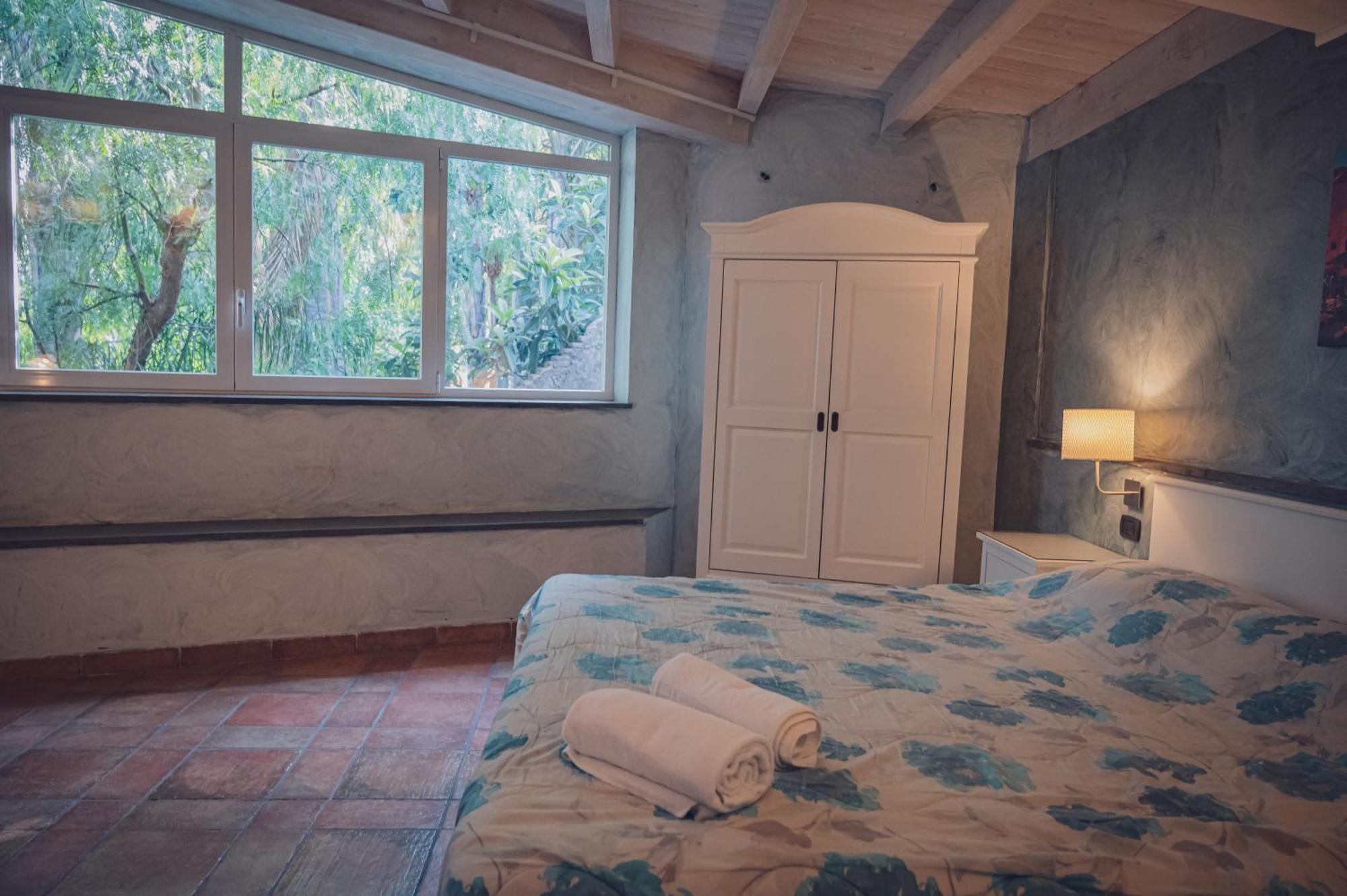 Hotel Capomulini 3 Stelle Acireale Kültér fotó